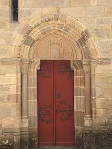 Puerta Iglesia San Salvador de Sarria. Foto: Concello.